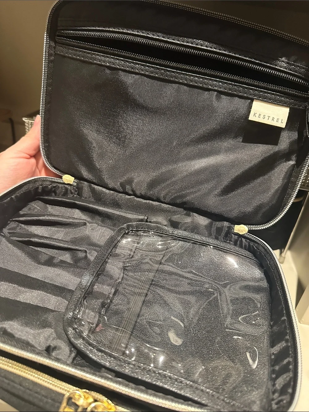 NWOT Kestrel Medium Size Black Cosmetic Makeup Travel Case with Gold Zippers